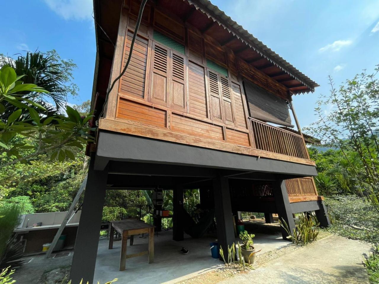 Dr Dusun Hotel Hulu Langat Buitenkant foto