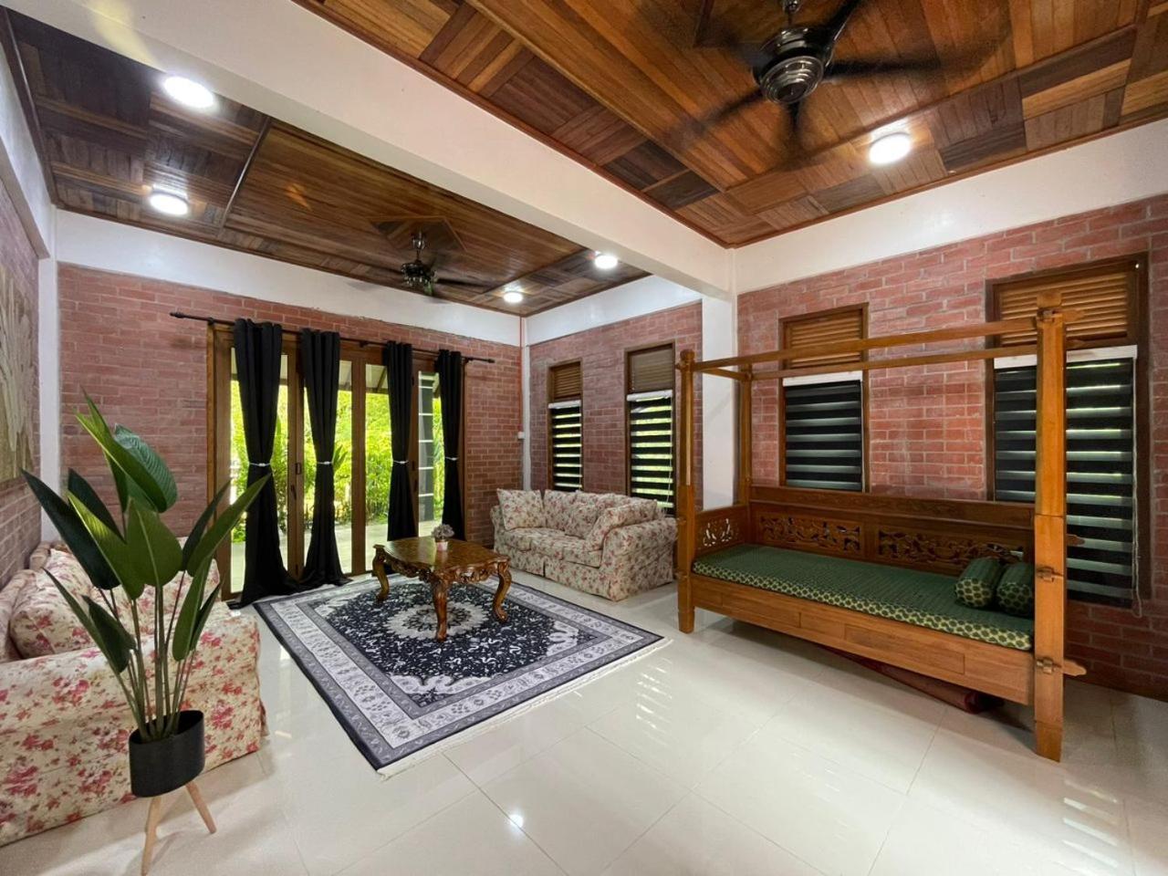 Dr Dusun Hotel Hulu Langat Buitenkant foto