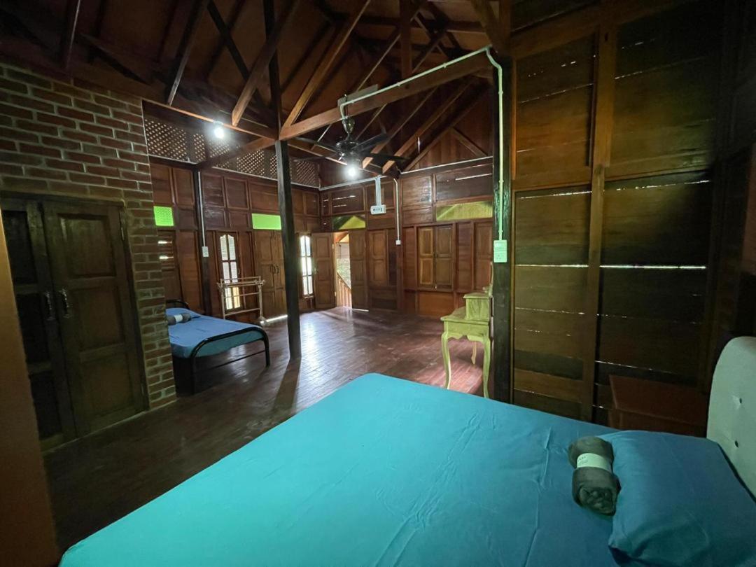 Dr Dusun Hotel Hulu Langat Buitenkant foto